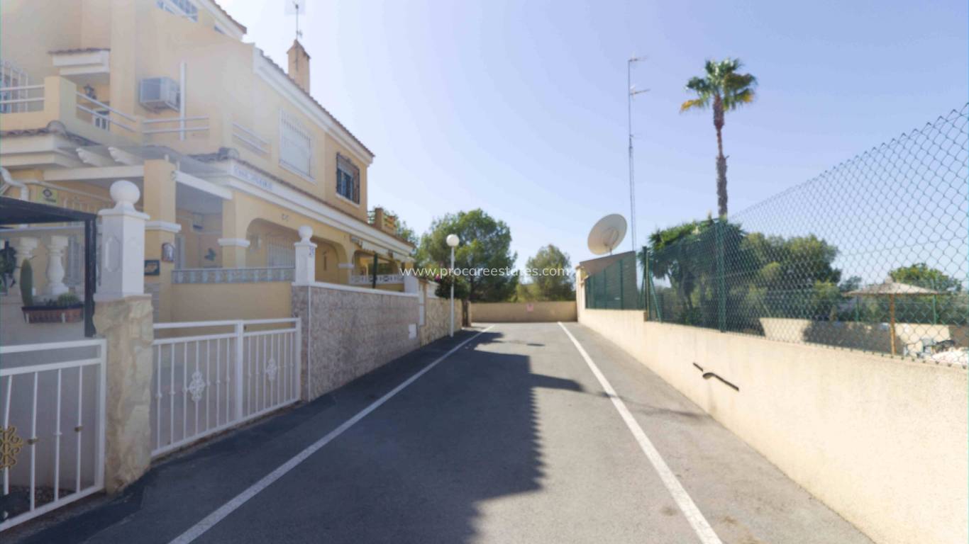 Resale - Town house - Orihuela Costa