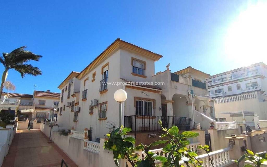 Resale - Town house - Orihuela - Los Balcones Y los Altos