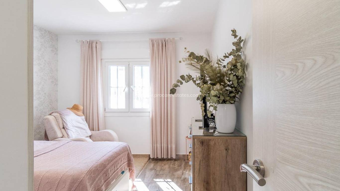 Resale - Town house - San Miguel de Salinas - Las filipinas