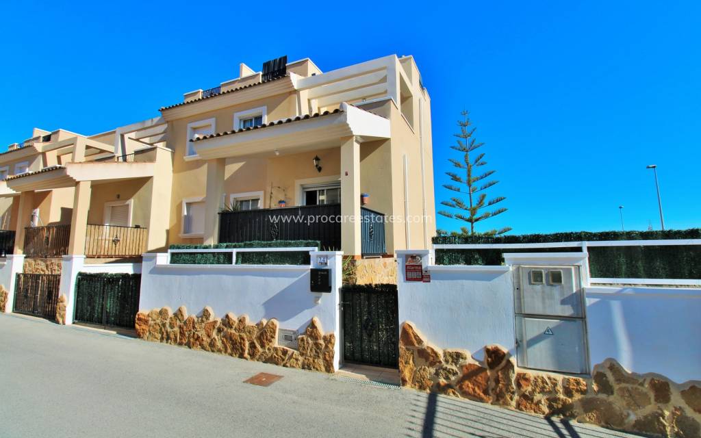 Resale - Town house - San Miguel de Salinas