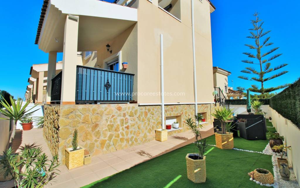 Resale - Town house - San Miguel de Salinas