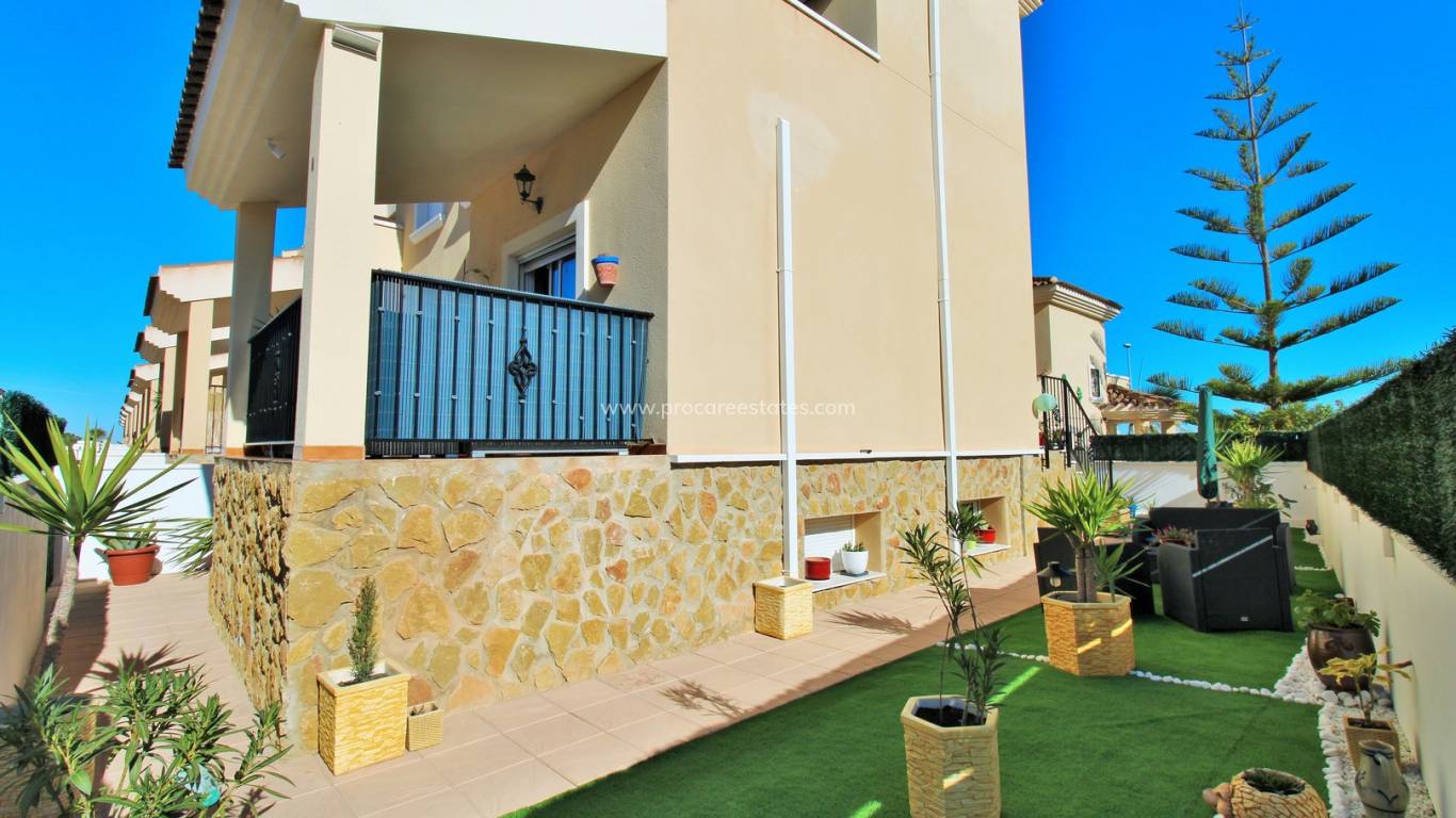 Resale - Town house - San Miguel de Salinas
