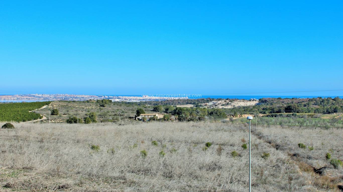 Resale - Town house - San Miguel de Salinas