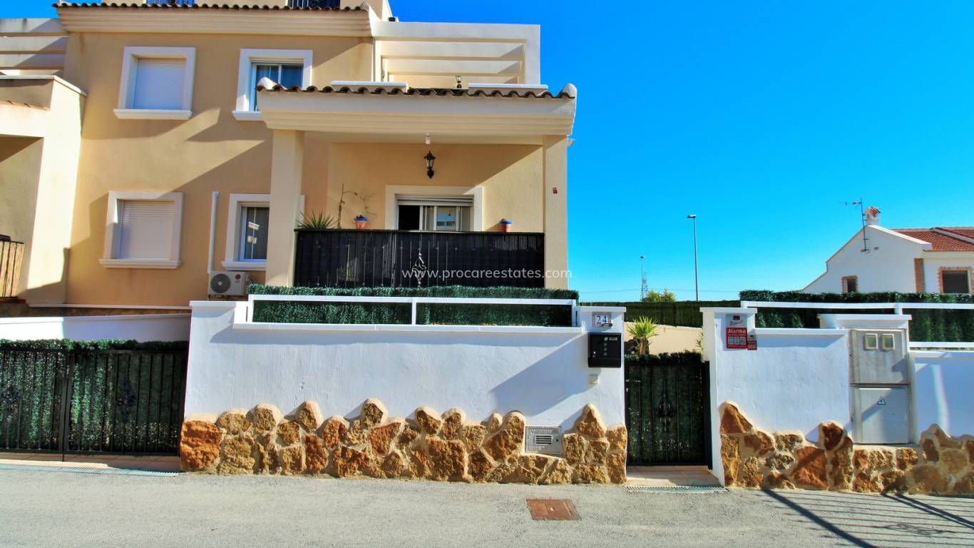 Resale - Town house - San Miguel de Salinas