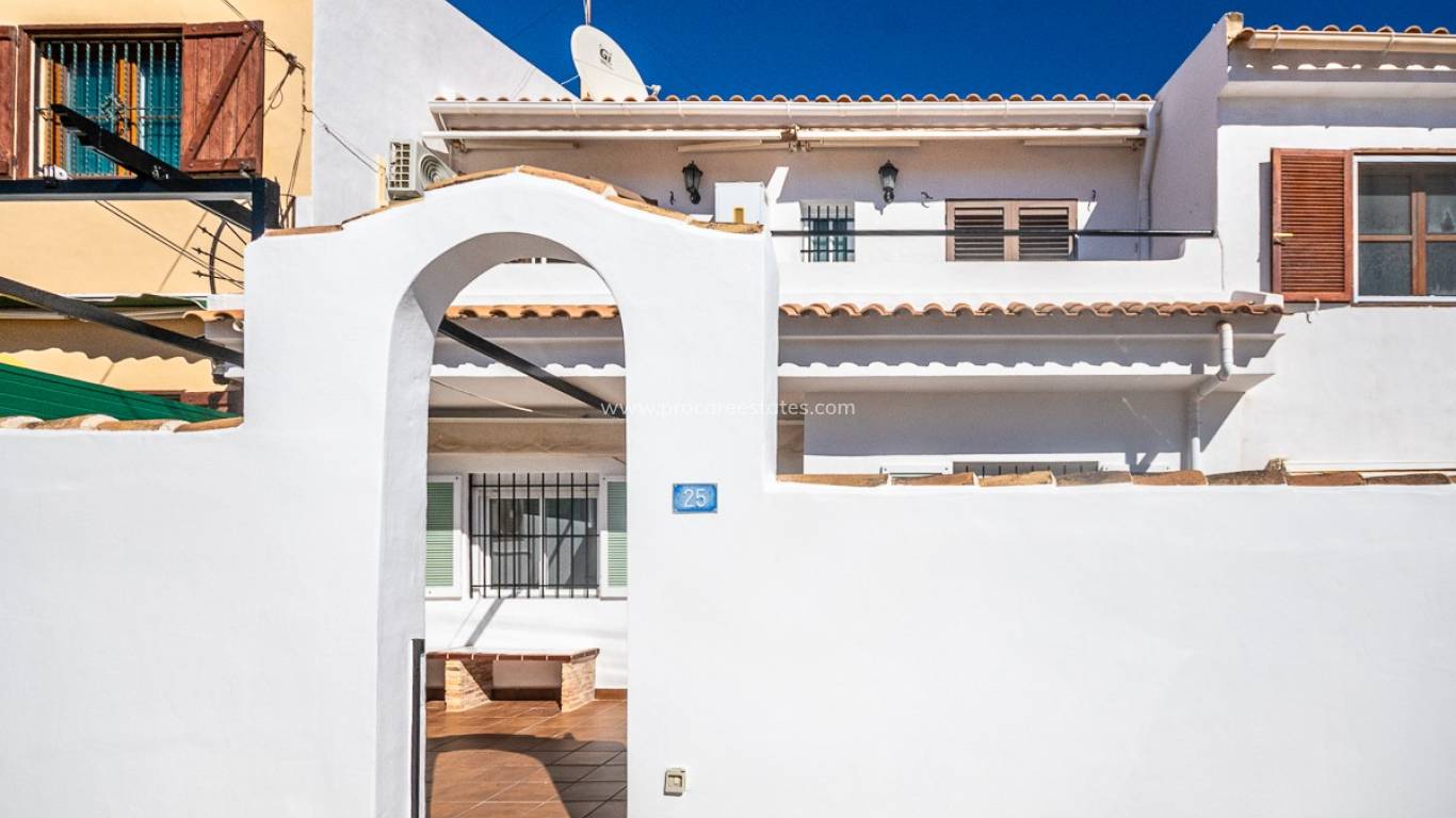 Resale - Town house - San Miguel de Salinas