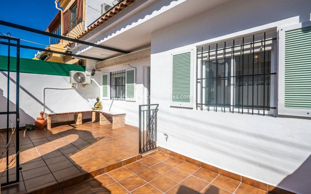 Resale - Town house - San Miguel de Salinas