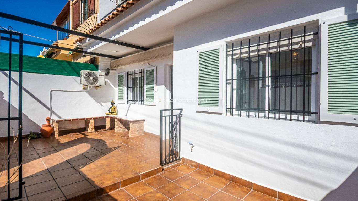 Resale - Town house - San Miguel de Salinas