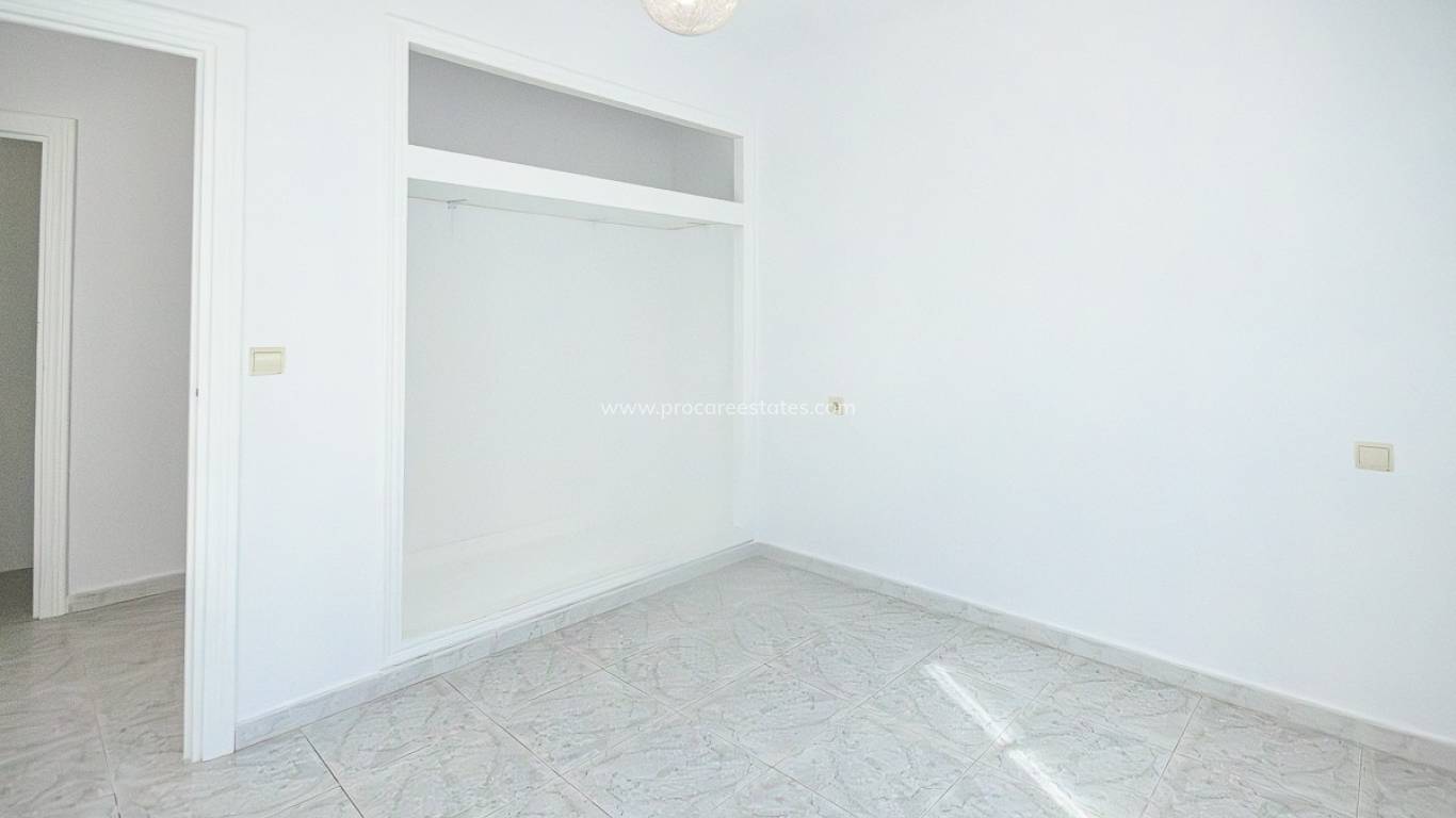 Resale - Town house - San Miguel de Salinas