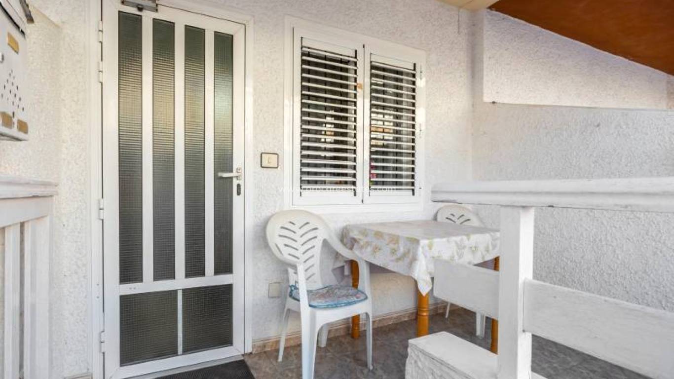 Resale - Town house - Torrevieja - Acequion