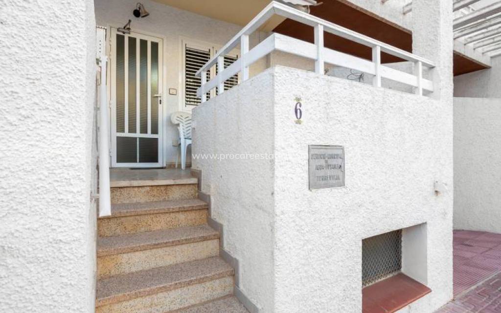 Resale - Town house - Torrevieja - Acequion