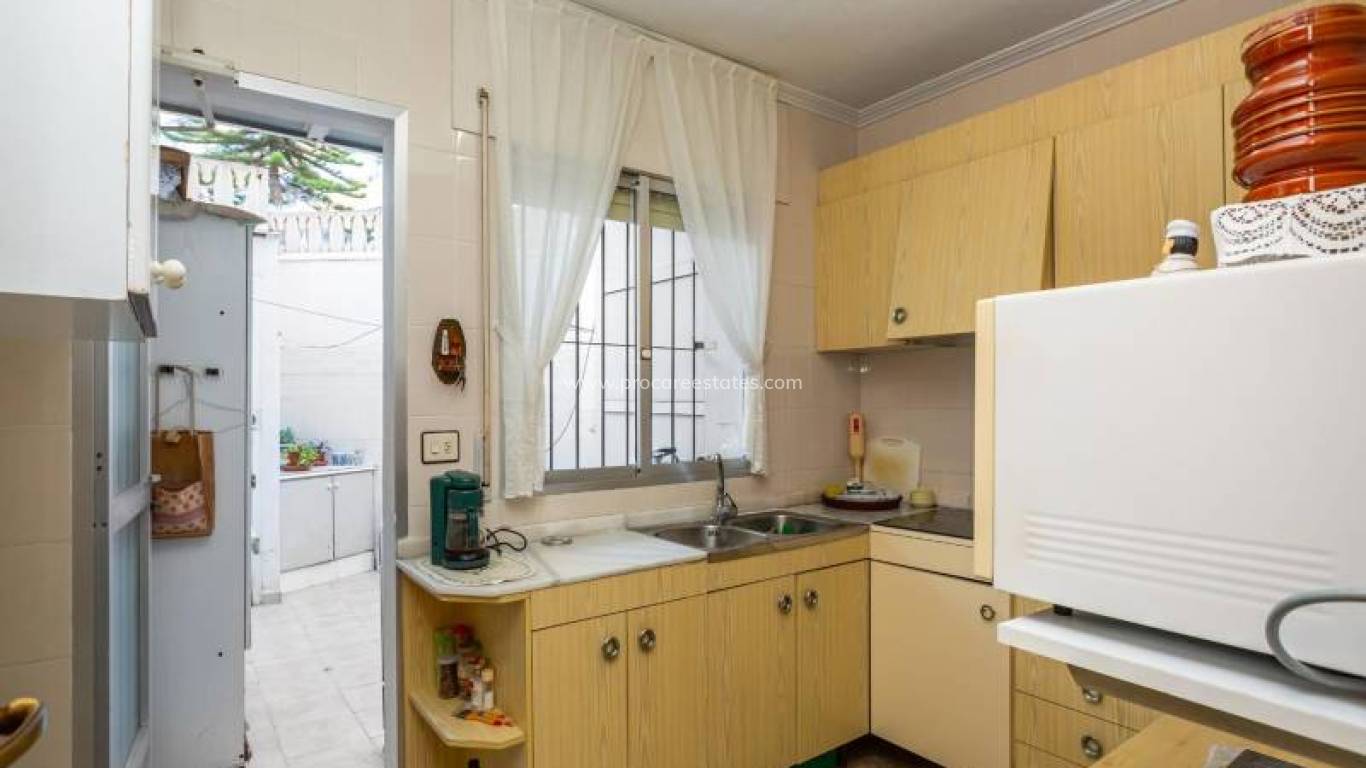 Resale - Town house - Torrevieja - Acequion