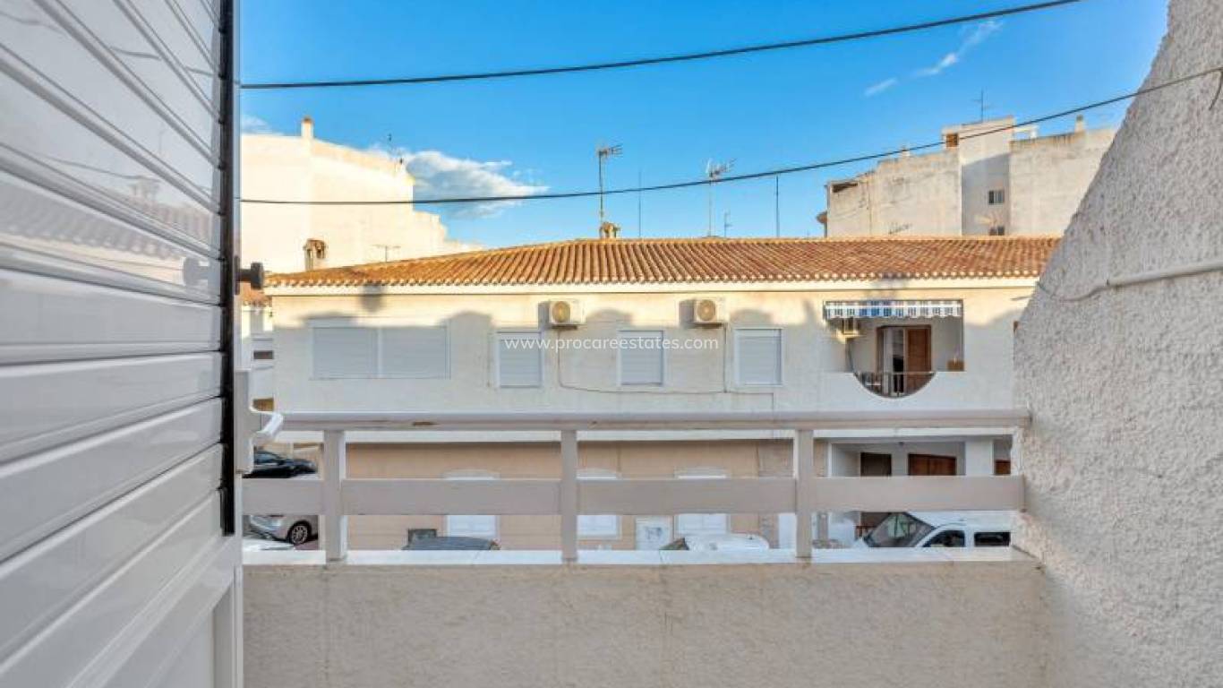 Resale - Town house - Torrevieja - Acequion