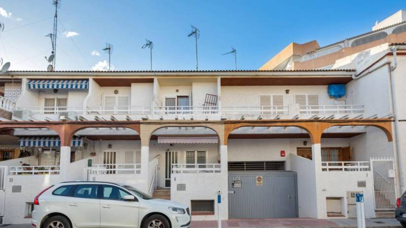 Resale - Town house - Torrevieja - Acequion