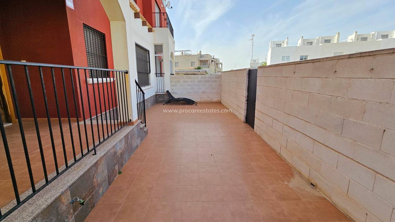 Resale - Town house - Torrevieja - Aguas Nuevas