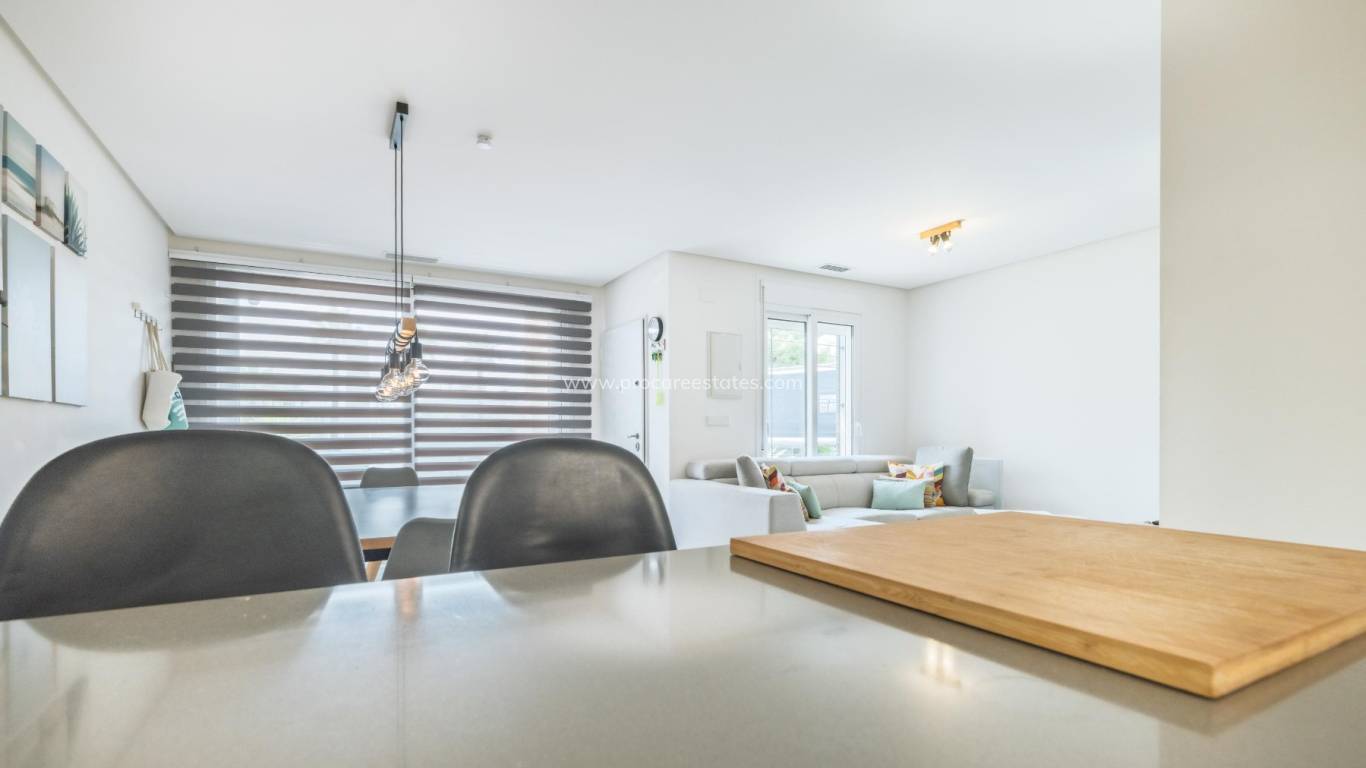 Resale - Town house - Torrevieja - Aguas Nuevas