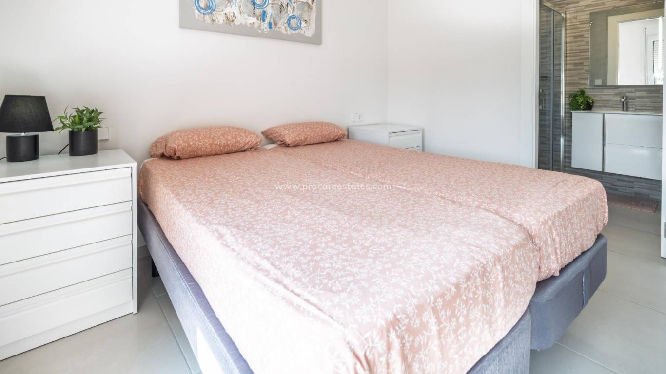 Resale - Town house - Torrevieja - Aguas Nuevas