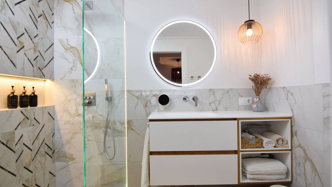 Resale - Town house - Torrevieja - Campoamor