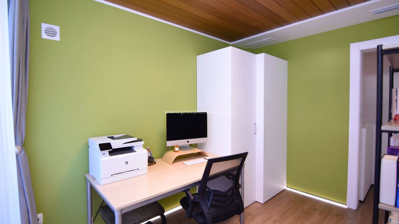 Resale - Town house - Torrevieja - Campoamor