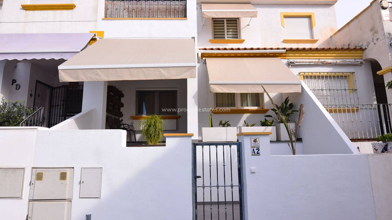 Resale - Town house - Torrevieja - Campoamor