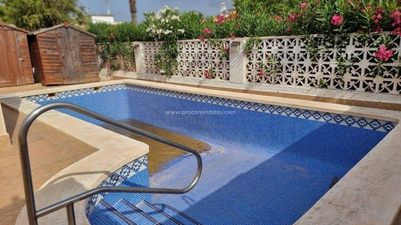 Resale - Town house - Torrevieja - La Siesta - San Luis