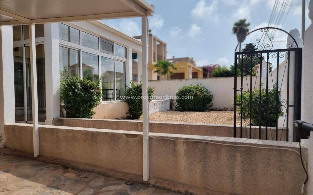 Resale - Town house - Torrevieja - La Siesta - San Luis