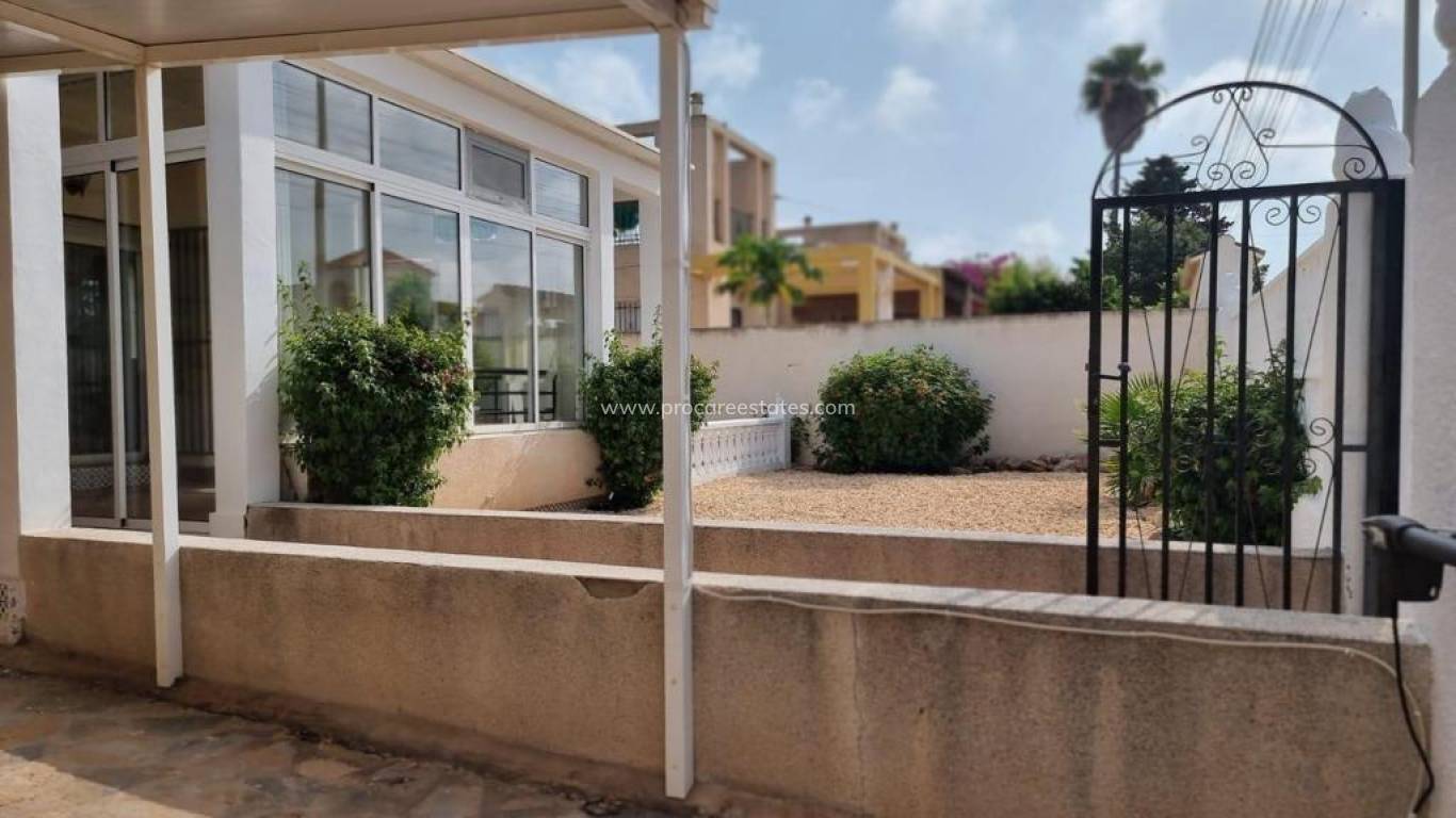 Resale - Town house - Torrevieja - La Siesta - San Luis