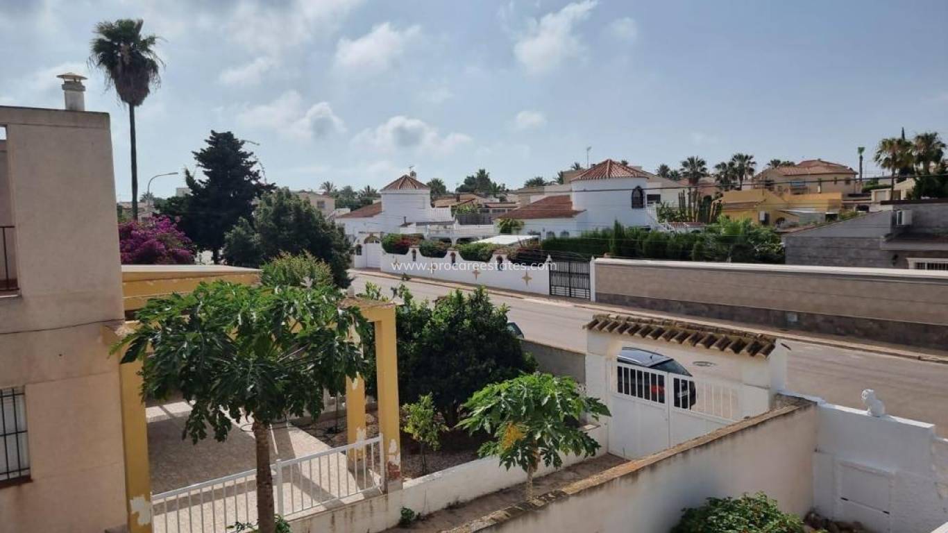 Resale - Town house - Torrevieja - La Siesta - San Luis