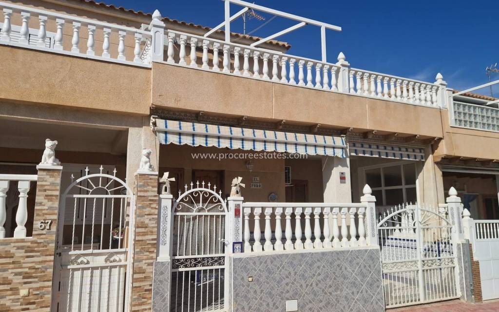 Resale - Town house - Torrevieja - La Siesta - San Luis