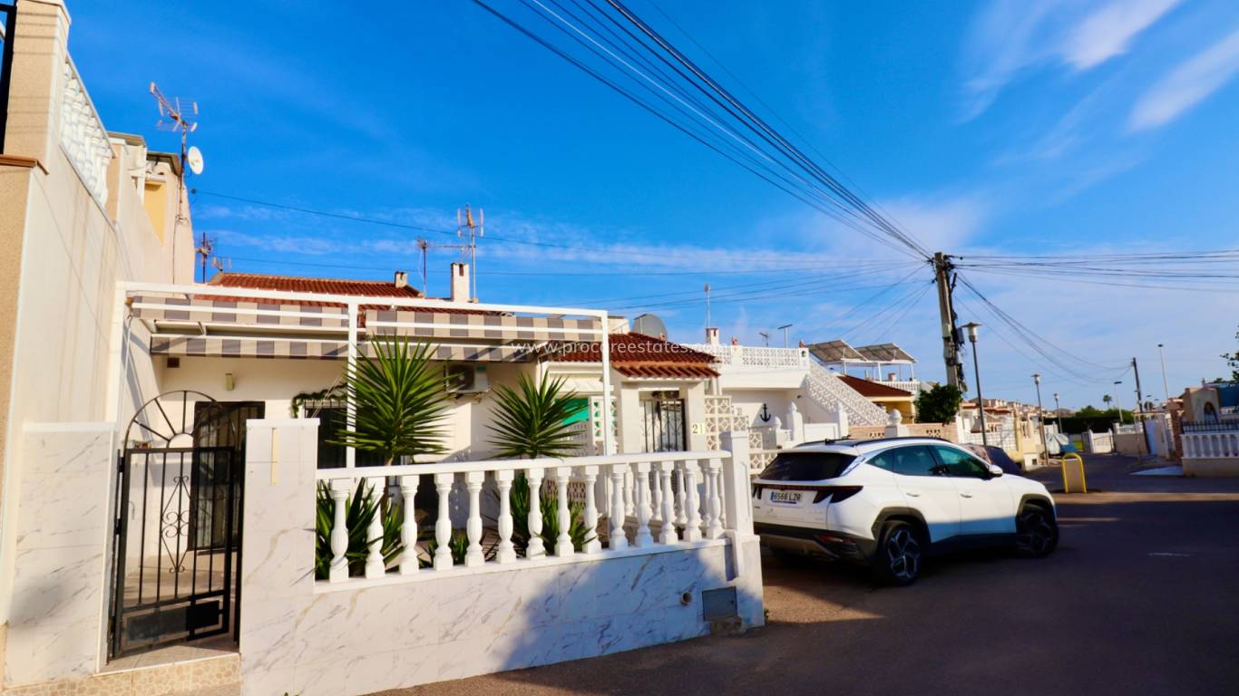 Resale - Town house - Torrevieja - La Siesta - San Luis