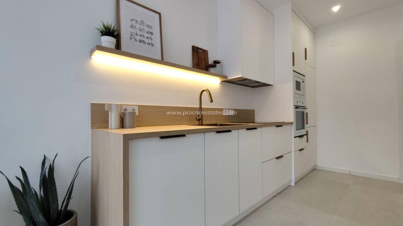 Resale - Town house - Torrevieja - La Siesta - San Luis