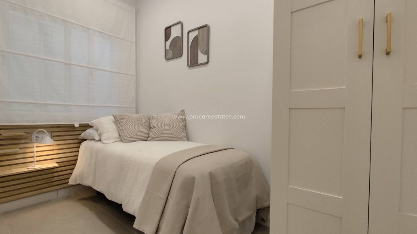 Resale - Town house - Torrevieja - La Siesta - San Luis
