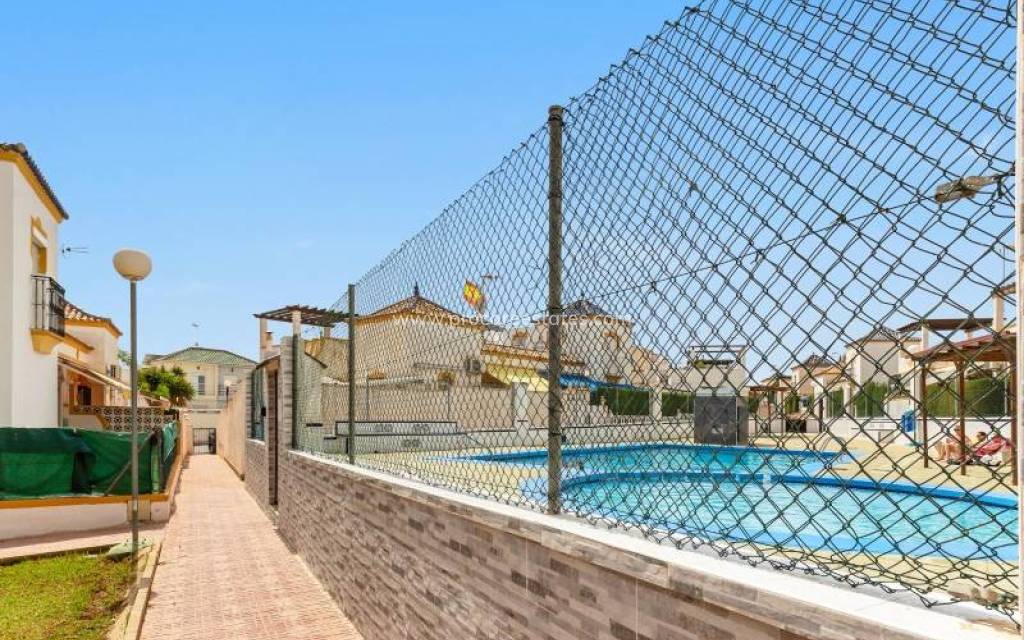 Resale - Town house - Torrevieja - Los Altos