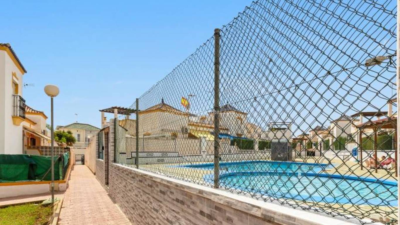 Resale - Town house - Torrevieja - Los Altos