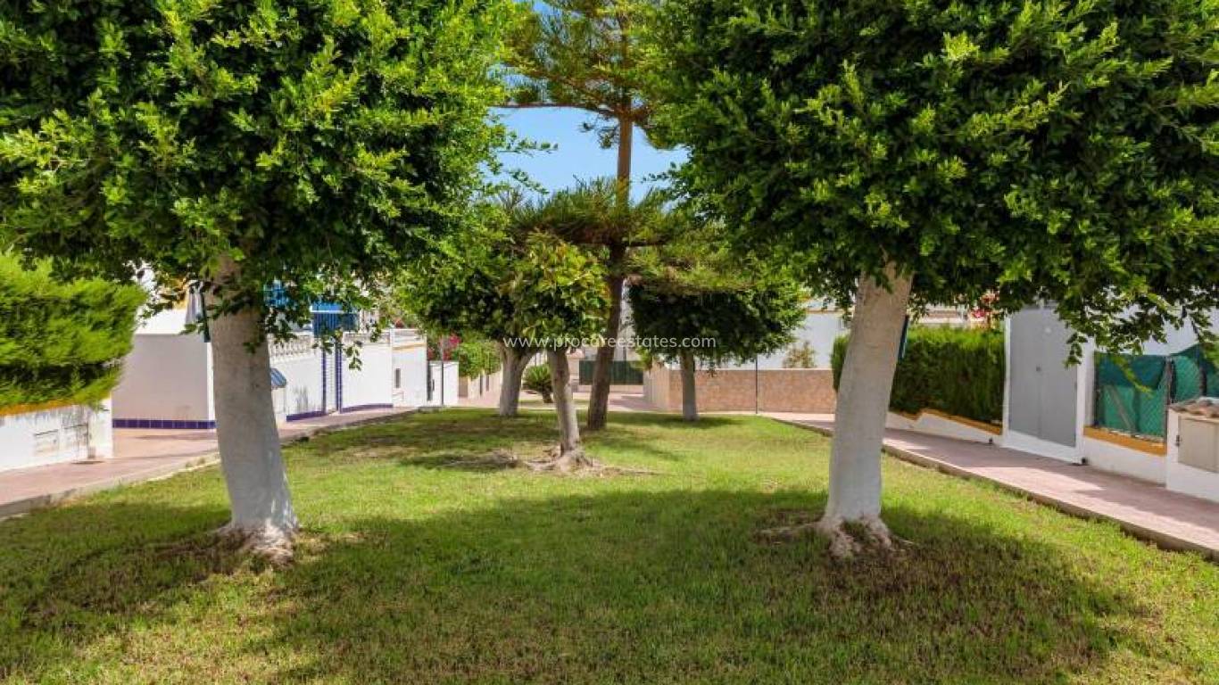 Resale - Town house - Torrevieja - Los Altos