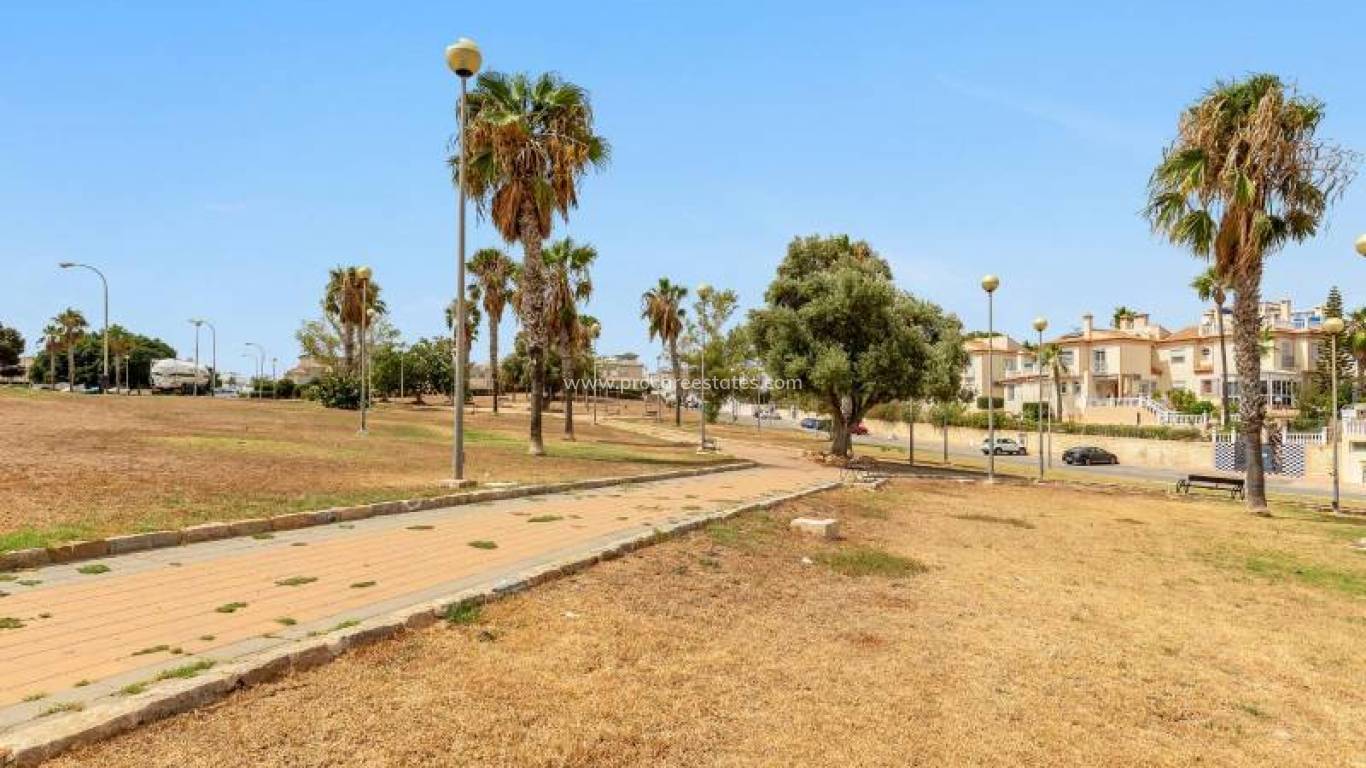 Resale - Town house - Torrevieja - Los Altos