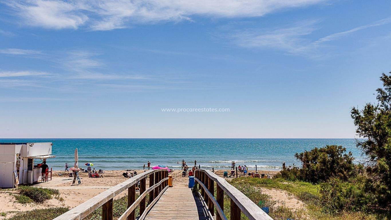 Resale - Town house - Torrevieja - Los Europeos