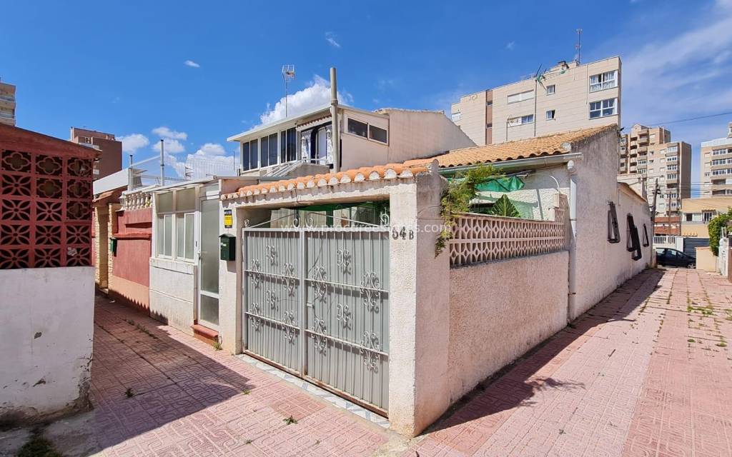 Resale - Town house - Torrevieja - Playa Del Cura
