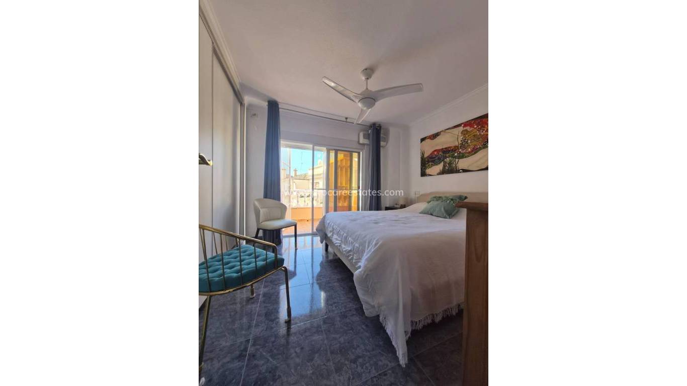 Resale - Town house - Torrevieja - Playa Los Locos