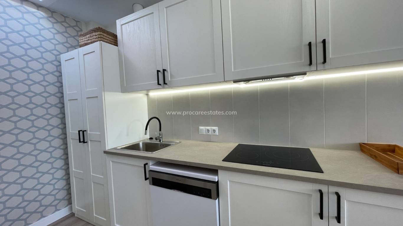 Resale - Town house - Torrevieja - Torretas