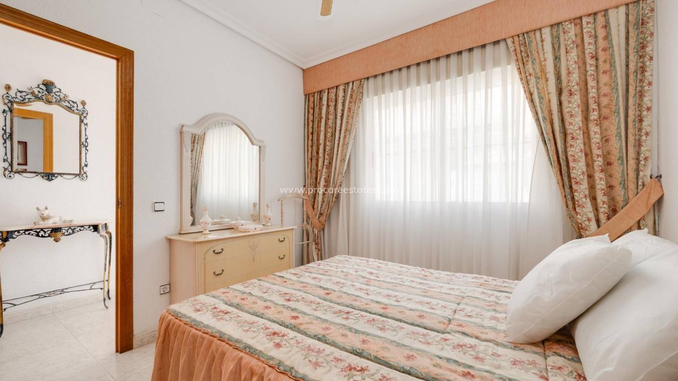 Resale - Town house - Torrevieja - Torrevieja Center