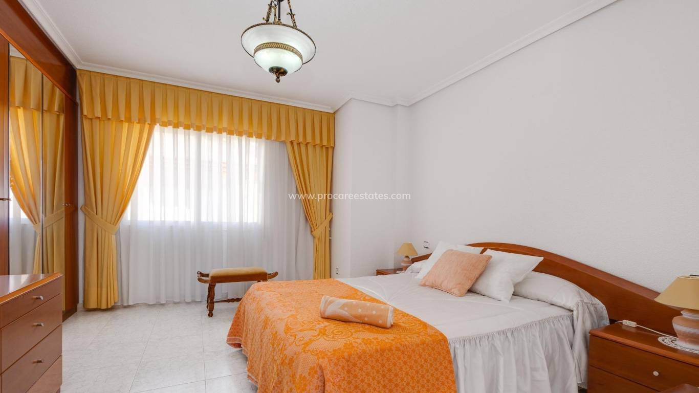 Resale - Town house - Torrevieja - Torrevieja Center