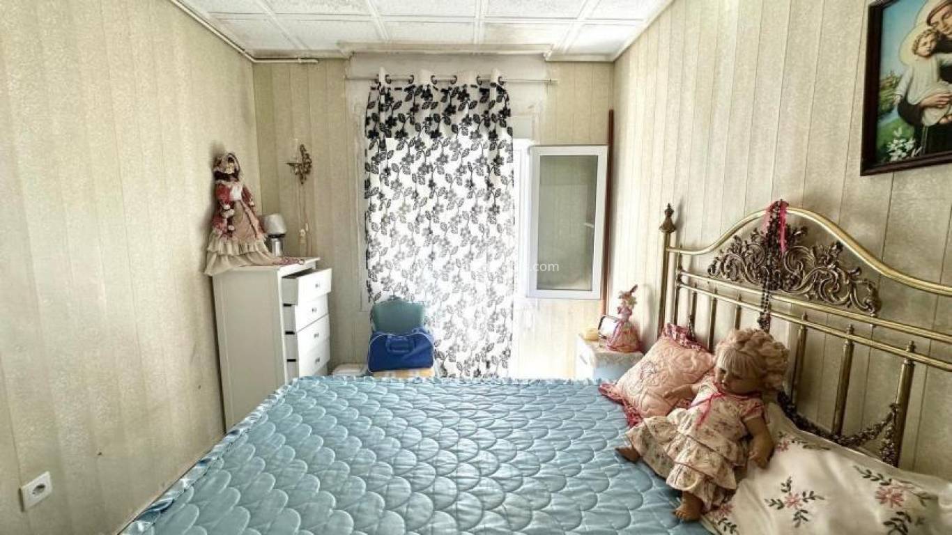 Resale - Town house - Torrevieja