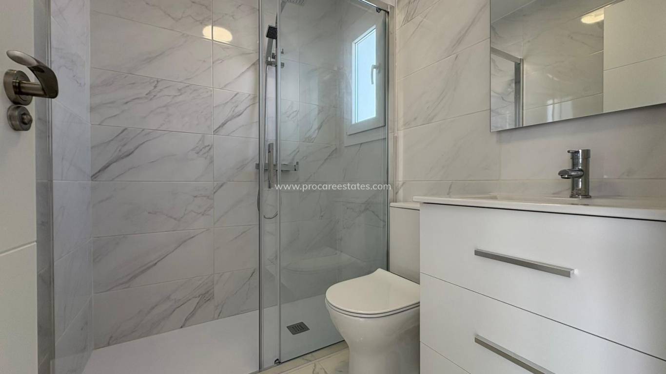 Resale - Town house - Torrevieja