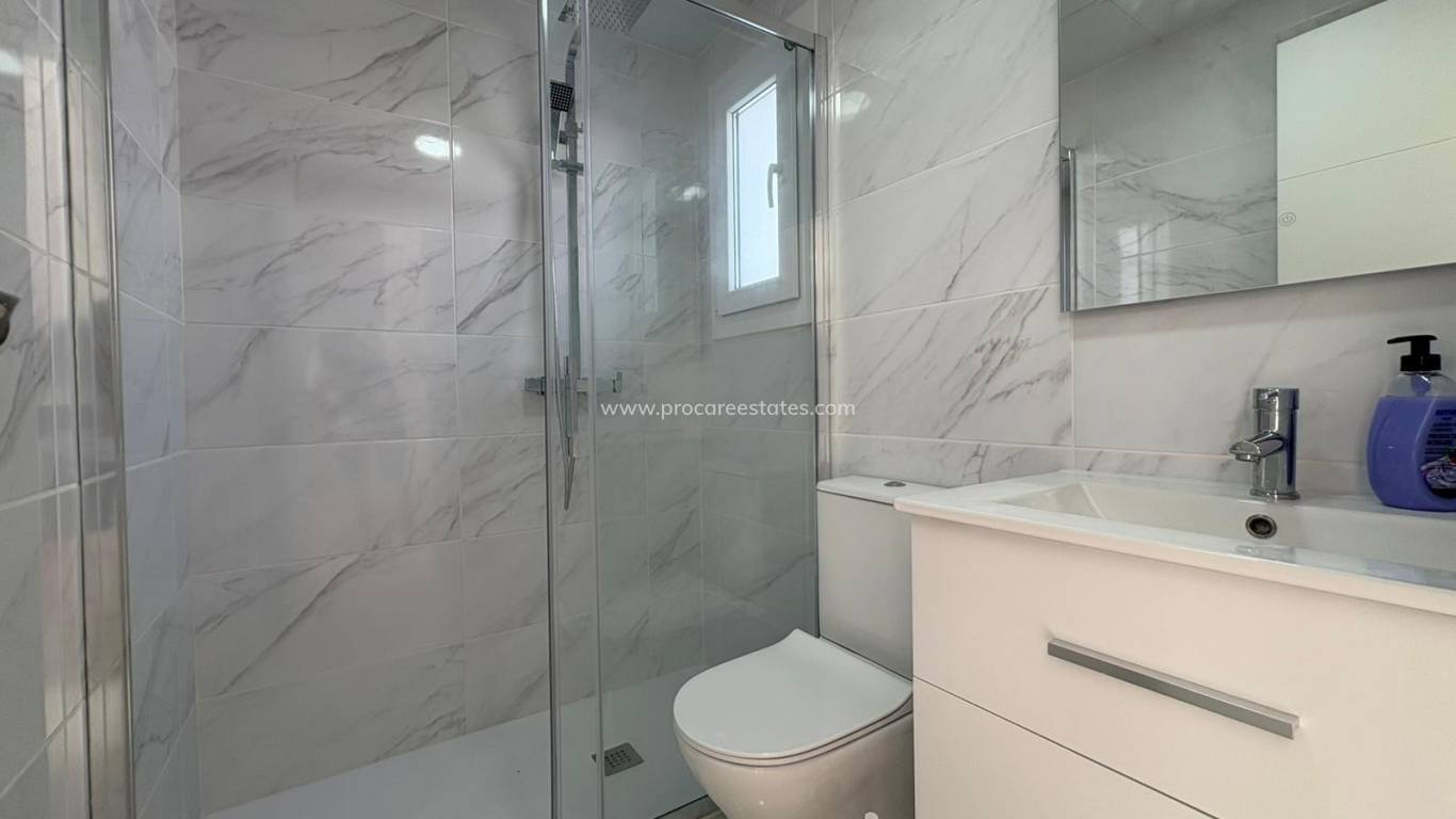 Resale - Town house - Torrevieja