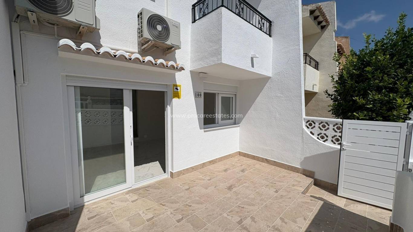 Resale - Town house - Torrevieja