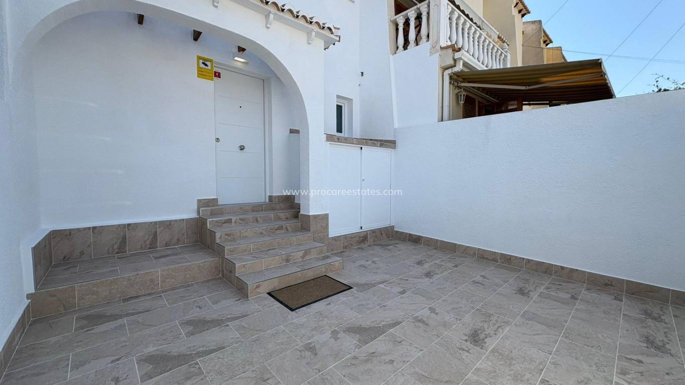 Resale - Town house - Torrevieja