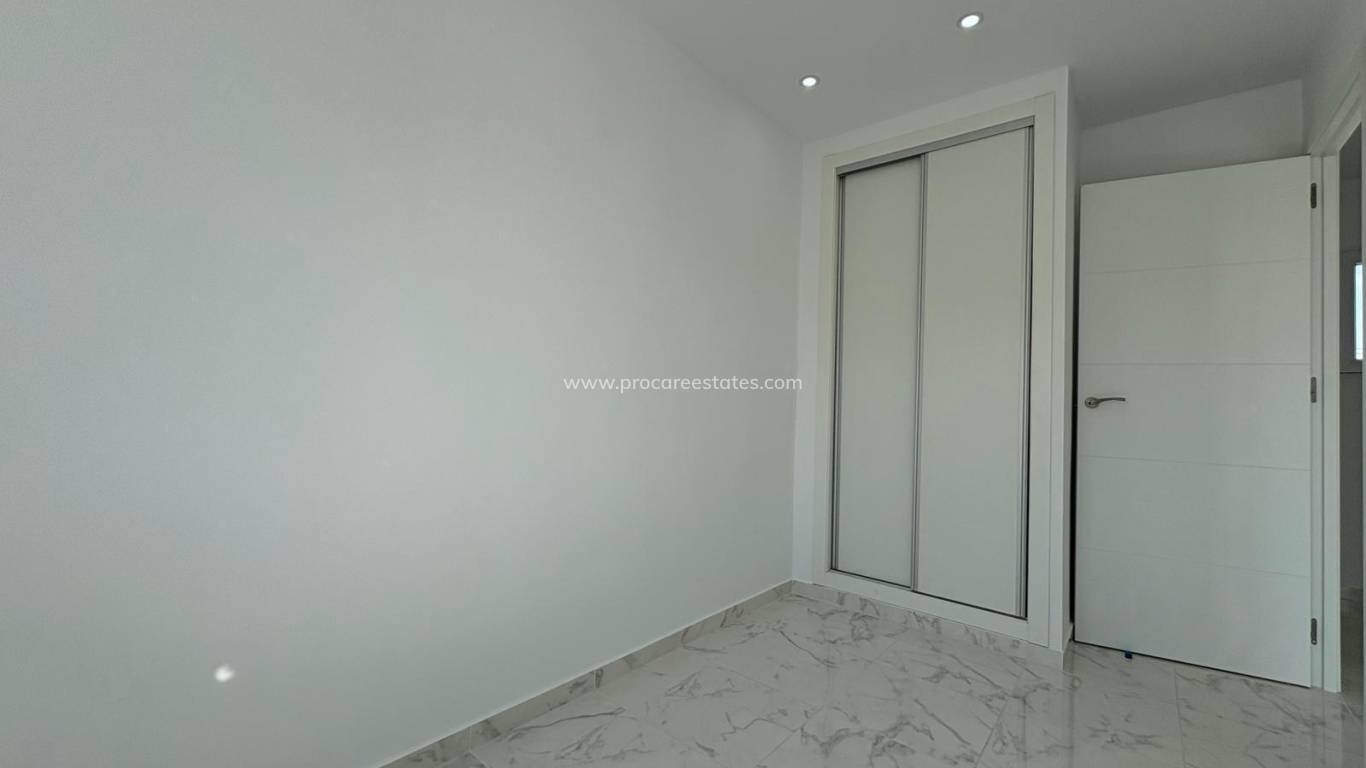 Resale - Town house - Torrevieja