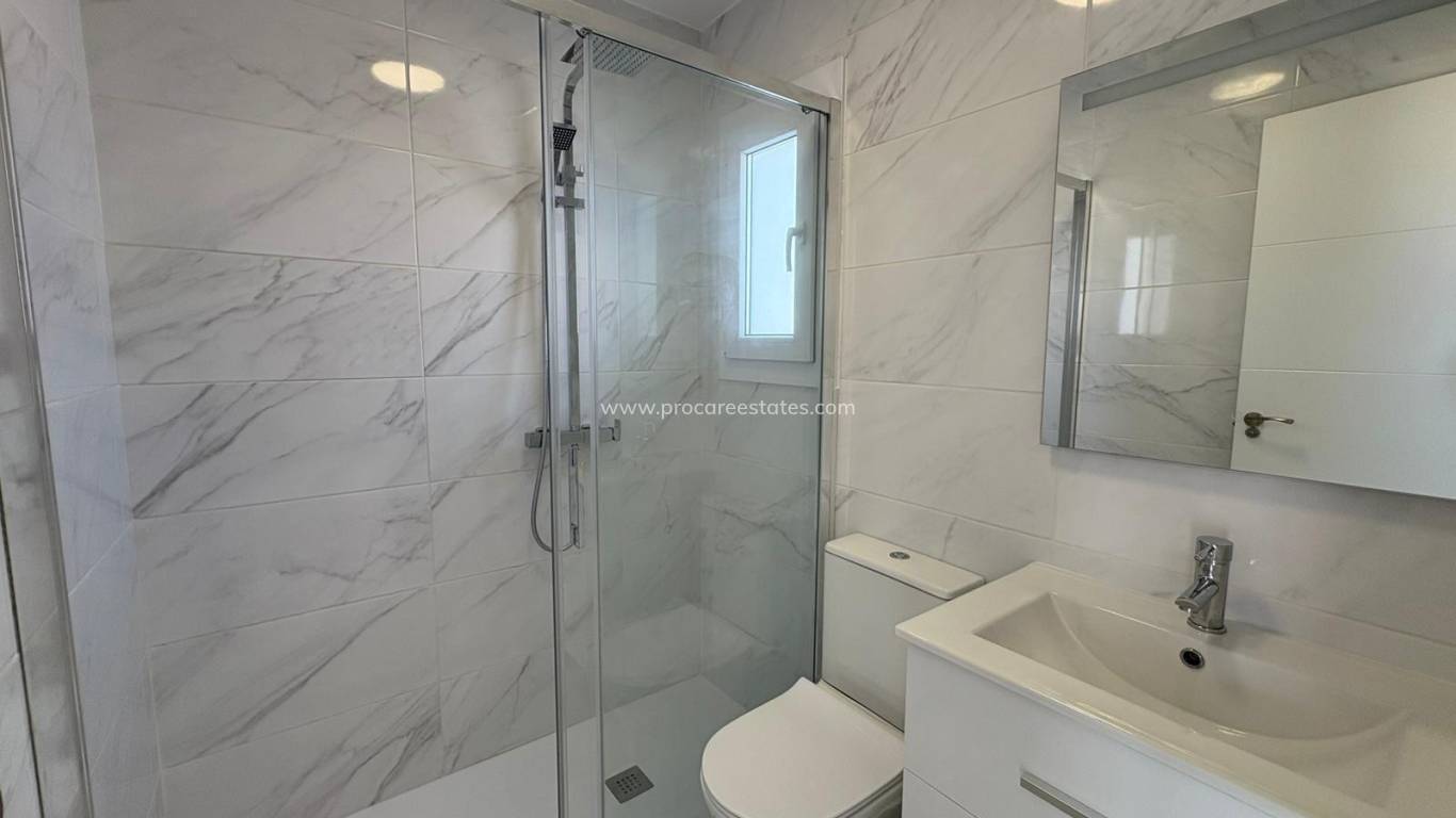 Resale - Town house - Torrevieja