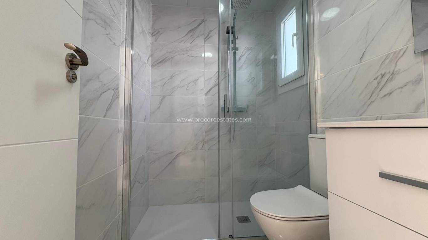 Resale - Town house - Torrevieja