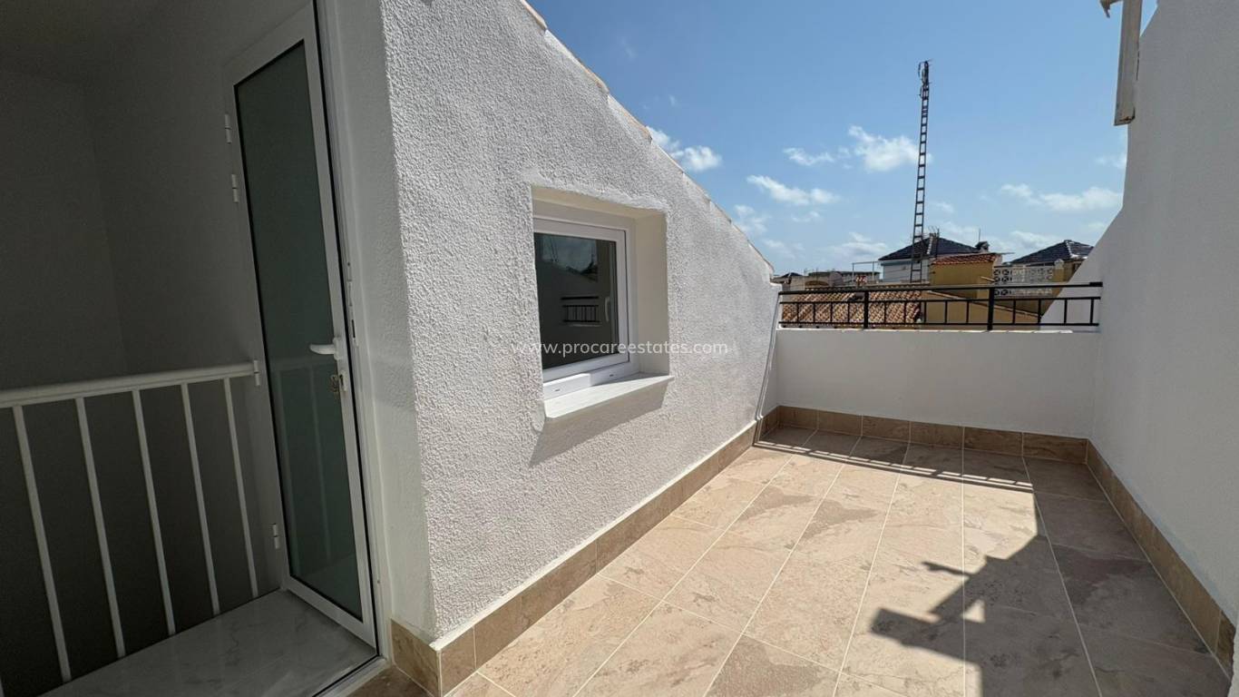 Resale - Town house - Torrevieja